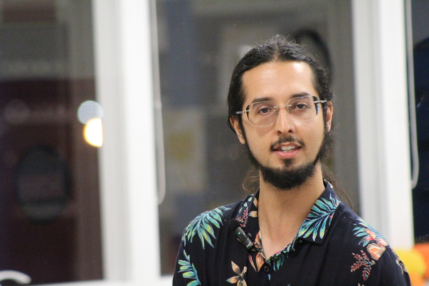 Lançamento do novo livro de Tauan Sposito tem noite de música, literatura e encontros