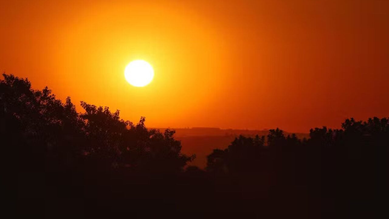 Onda de calor ganha força em Curitiba neste domingo; veja a previsão
