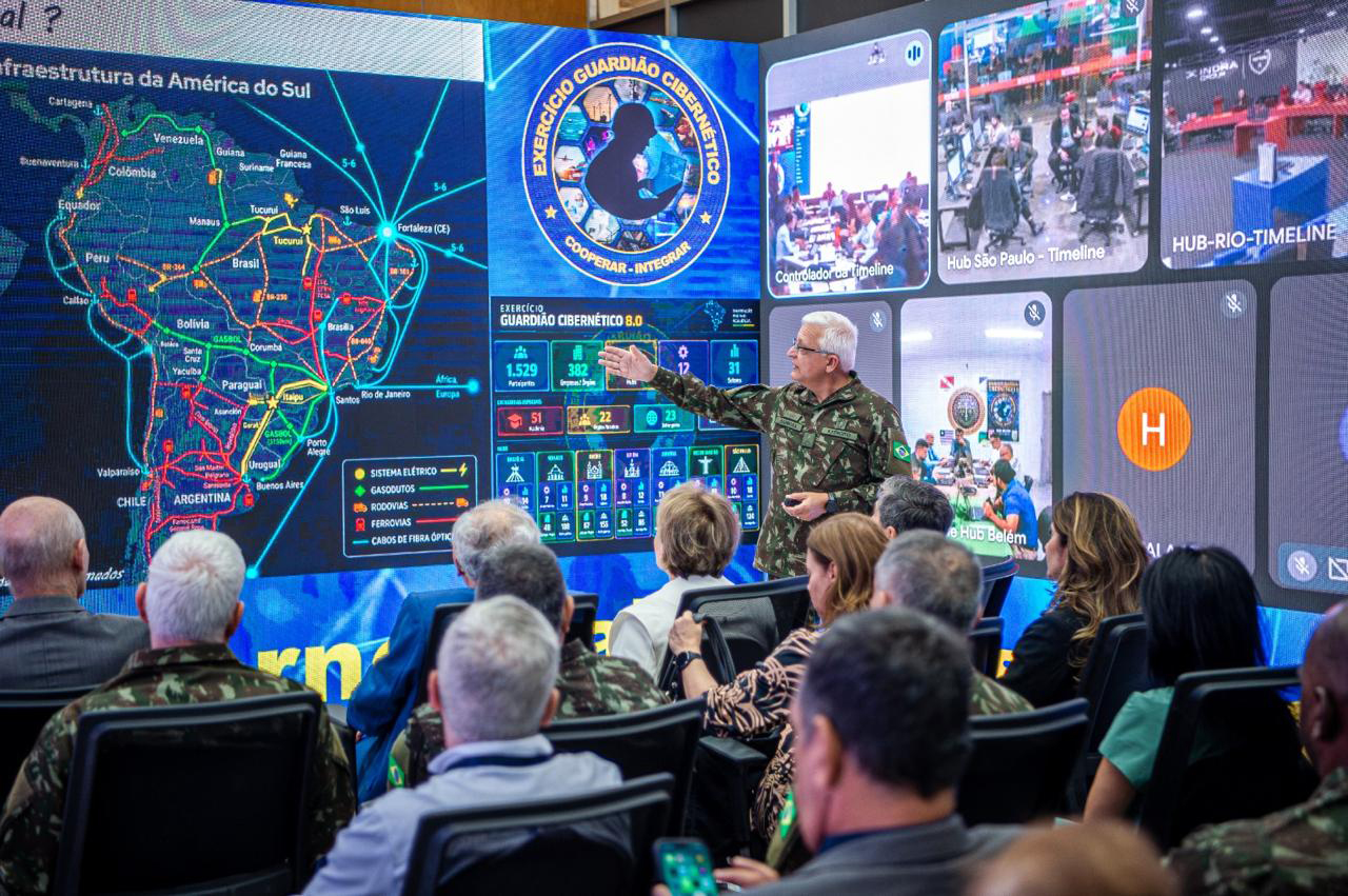 Exército simula defesa cibernética no Brasil às vésperas da eleição