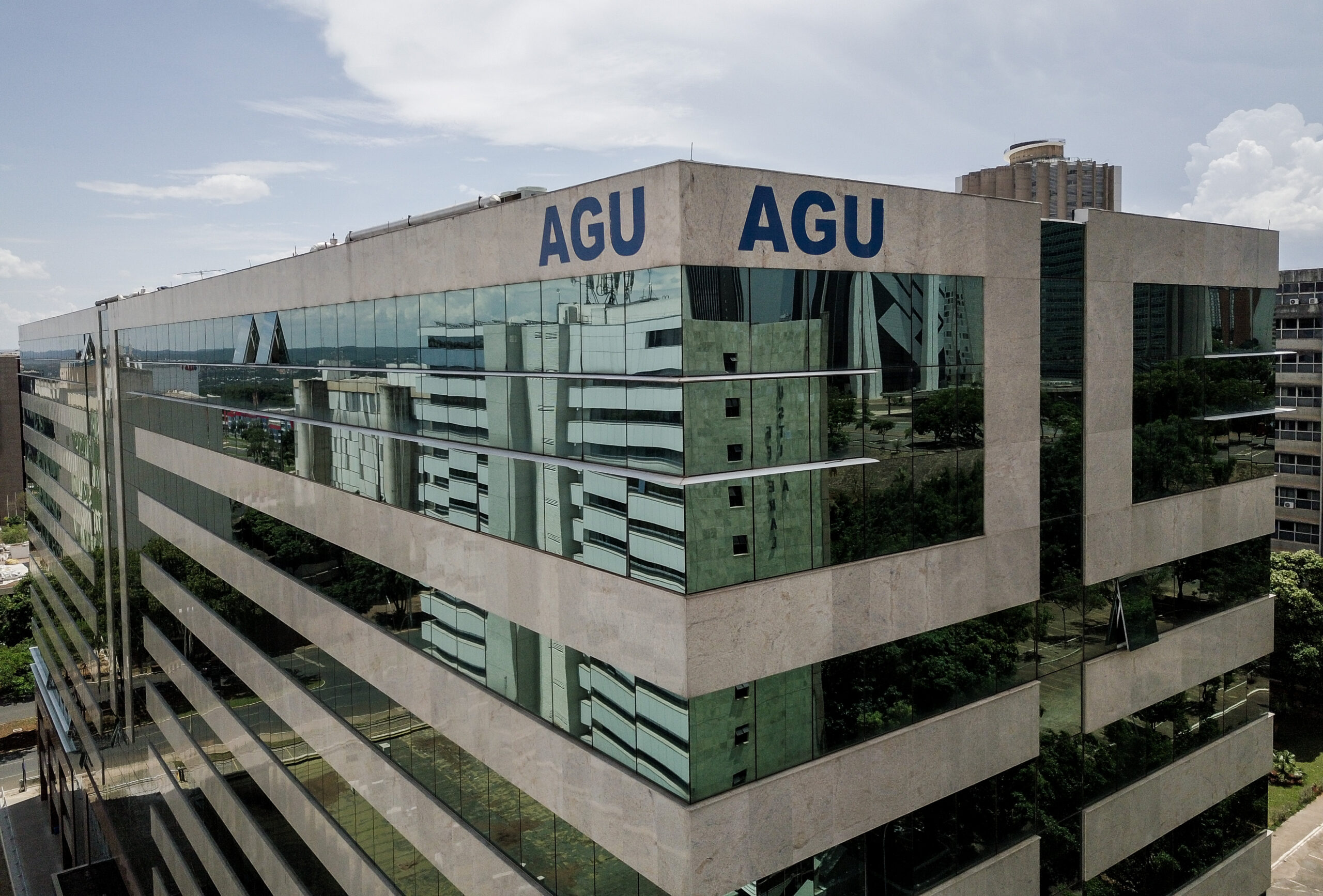 AGU pede 72 horas para se manifestar sobre ações para liberar bets