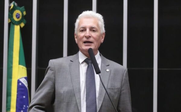 Comissão aprova atualização da lei que regulamenta profissões de áreas de engenharia e agronomia | Notícias e análises políticas do Brasil e do Paraná