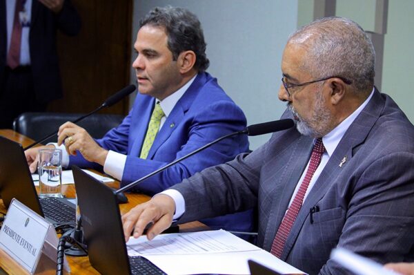 Comissão aprova maior abrangência para financiamentos do Fundo Social | Notícias e análises políticas do Brasil e do Paraná