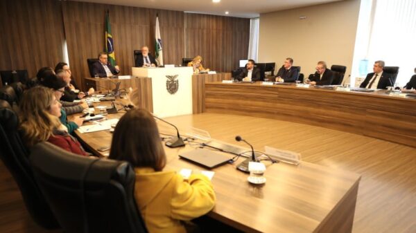 Desafios para enfrentar baixas taxas de imunização no Paraná são debatidos em prestação de contas da Sesa na Assembleia | Notícias e análises políticas do Brasil e do Paraná