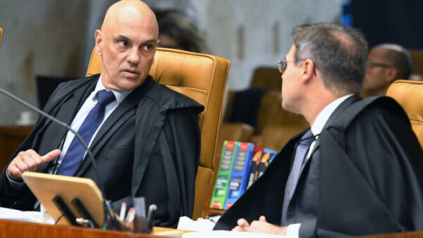 Mendonça libera caso Moraes para julgamento no plenário do STF