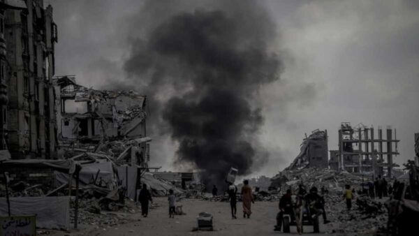 Palestinos mortos em Gaza passam de 56 mil; guerra EUA-Israel-Irã trava | Notícias e análises políticas do Brasil e do Paraná