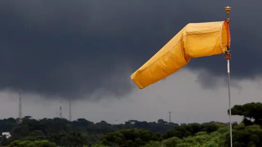 Paraná em alerta: tempestades intensas devem atingir diversas regiões